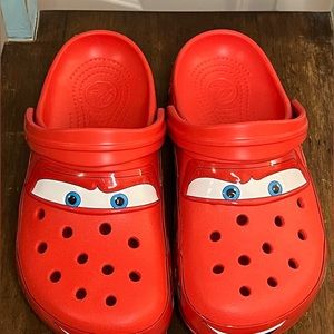 New Lightening McQueen Crocs size 10 womens